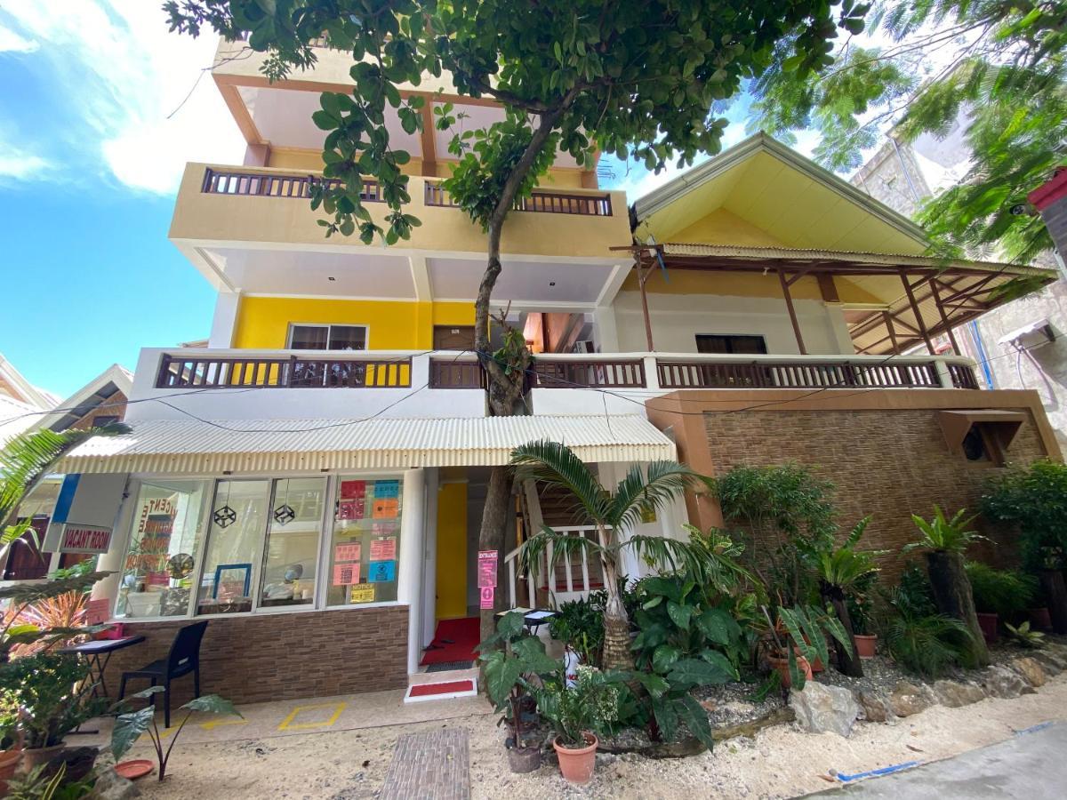 Vicente Aguirre Rooms Boracay Island Bagian luar foto