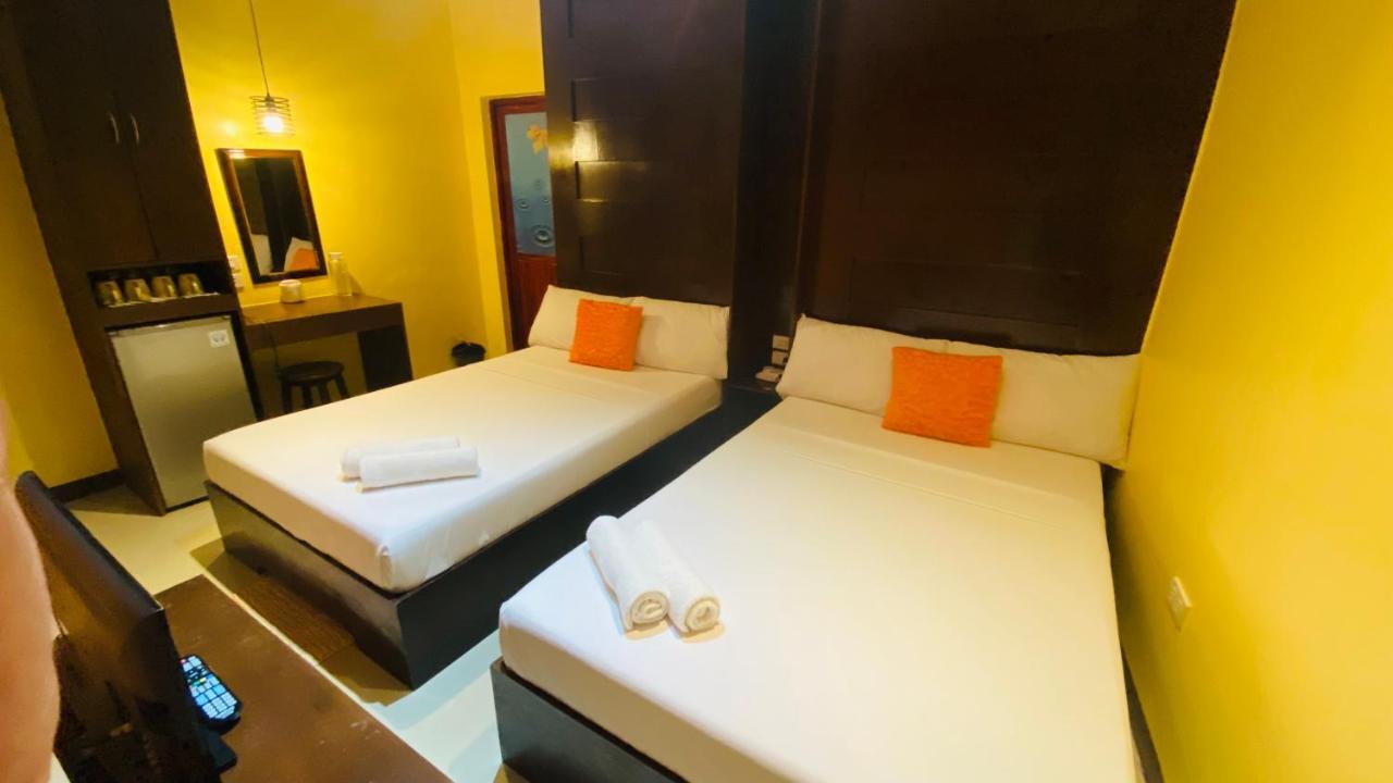 Vicente Aguirre Rooms Boracay Island Bagian luar foto