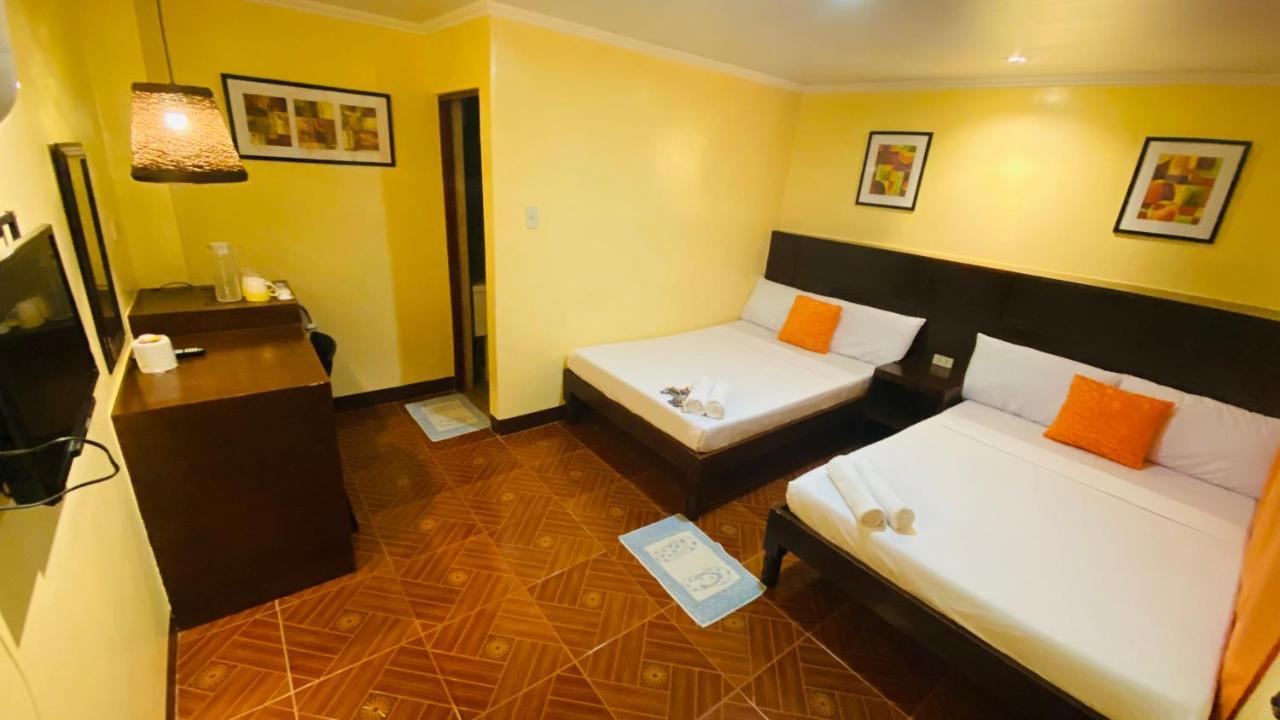 Vicente Aguirre Rooms Boracay Island Bagian luar foto