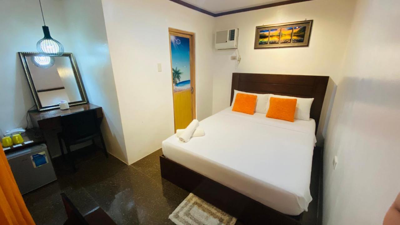 Vicente Aguirre Rooms Boracay Island Bagian luar foto